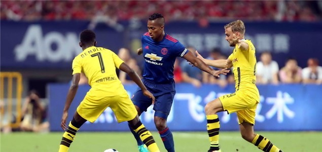 对阵掘金的 对阵掘金的