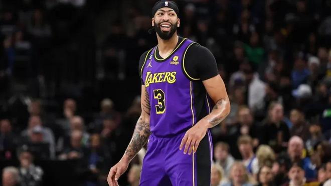 做出迅速反 做出迅速反